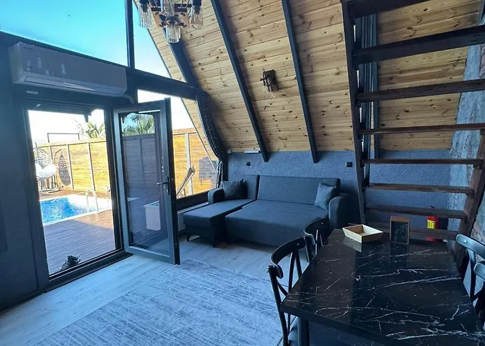 Club Armada Bungalow *